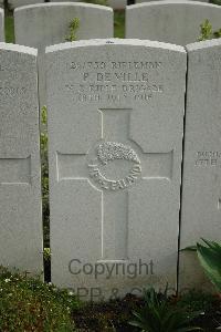 Bailleul Communal Cemetery Extension (Nord) - De Ville, Percy